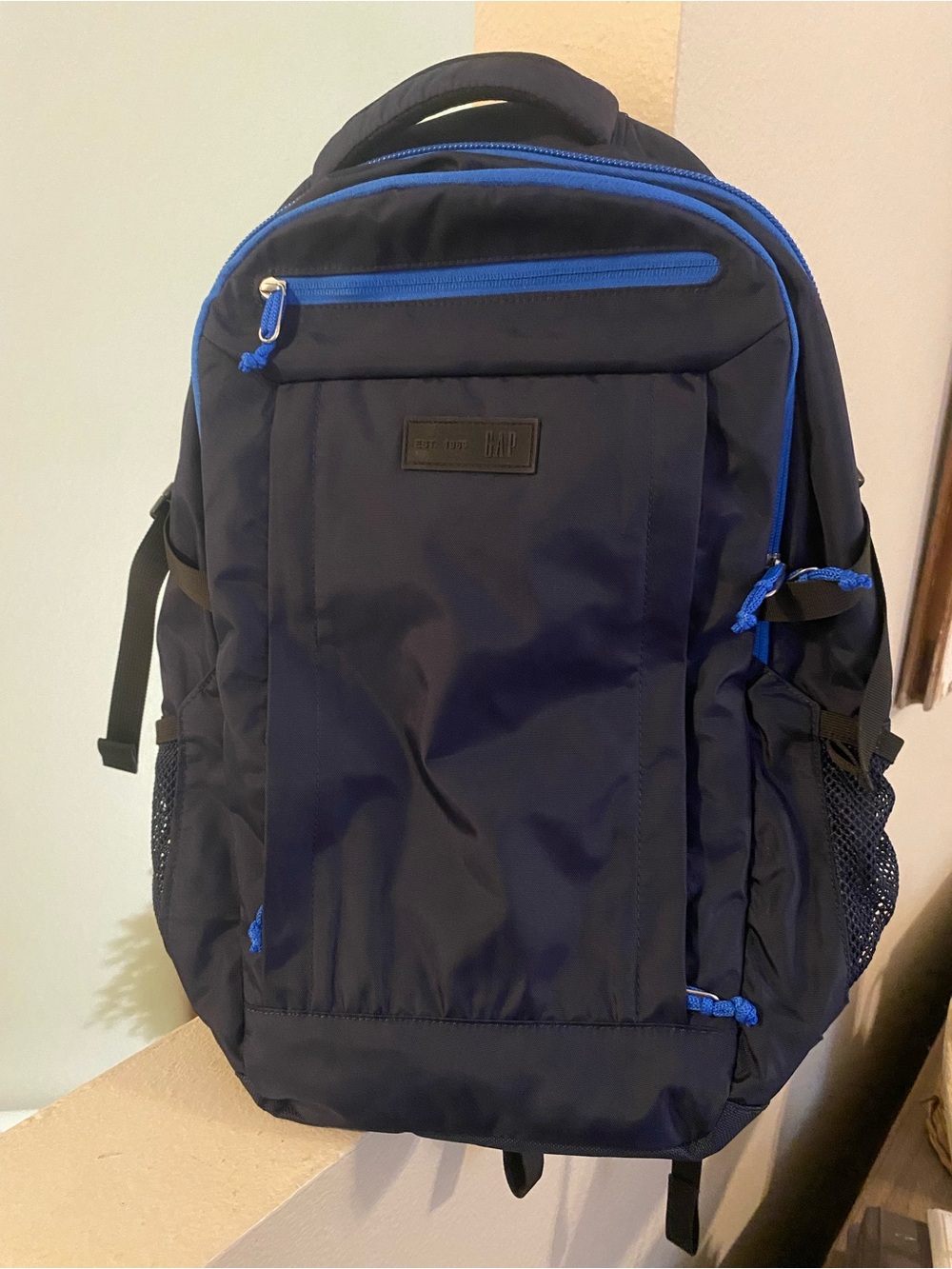 Gap. Navy Blue Backpack. Unisex. 5 Zip Pockets. Very Nice!!! NWOT. Logo.